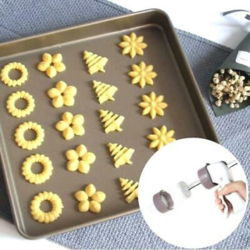 The Pampered Chef Cookie Press W/ Box